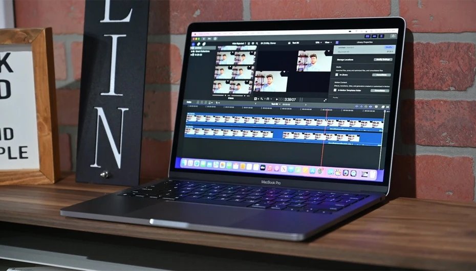 یکی از بهترین لپ تاپ های سال 2022، Macbook pro اپل می‌باشد.
